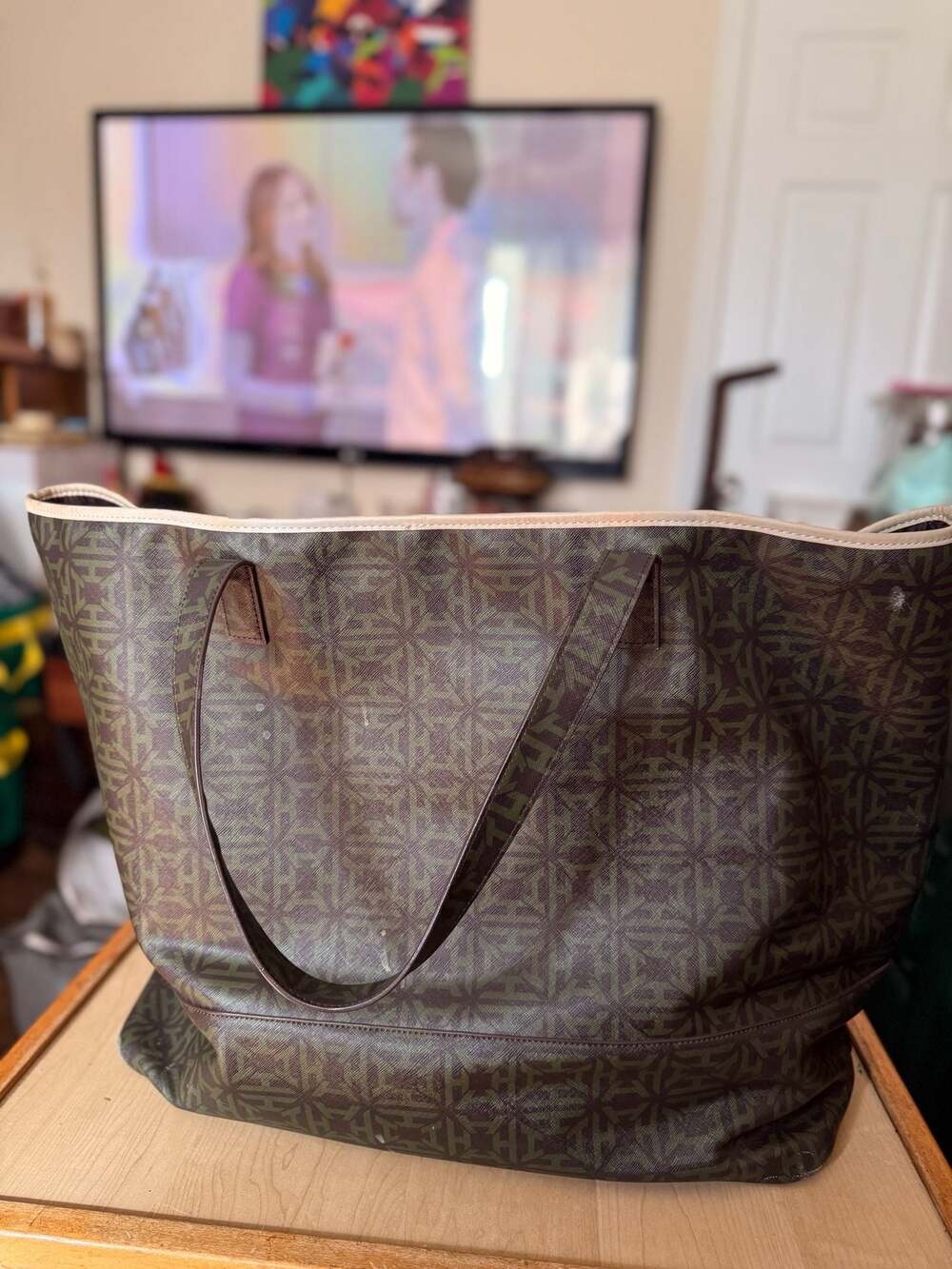 India Hicks Getaway Tote Bag Geometric Heritage Print Olive Brown
